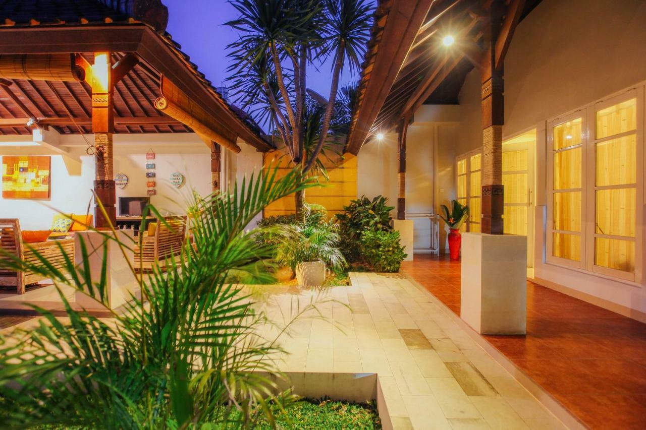 Villa Matahari เซมินยัค ภายนอก รูปภาพ
